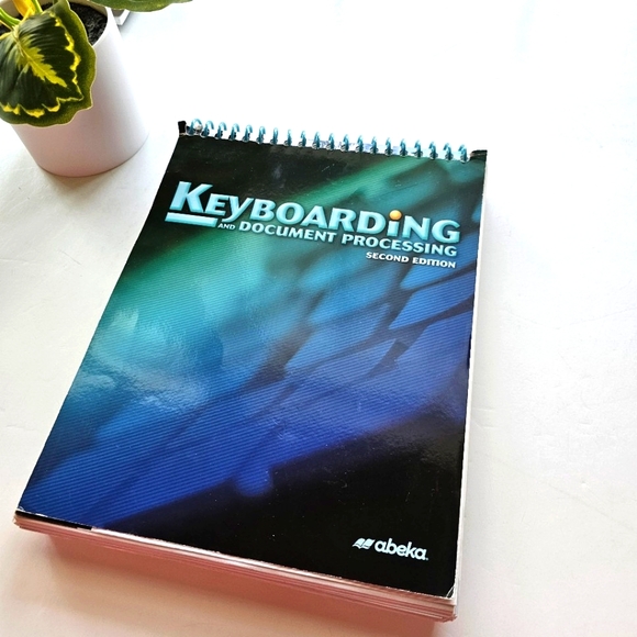 Abeka 9th Grade – 12th GradeKeyboarding and Document Processing - Picture 6 of 7